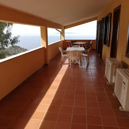 Il Castagno 3* Марчана